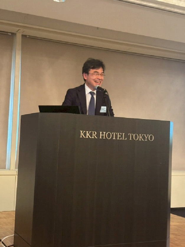 若井克俊経済学研究科長・経済学部長 若井克俊経済学研究科長・経済学部長