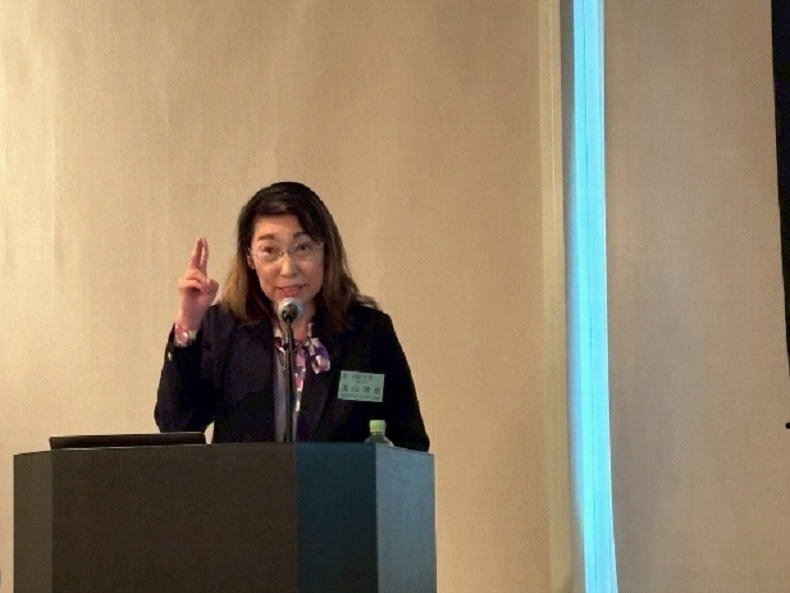 浅山理恵常任理事 浅山理恵常任理事