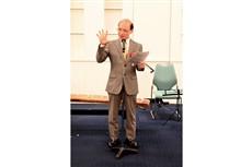 諸富先生から大学の近況報告